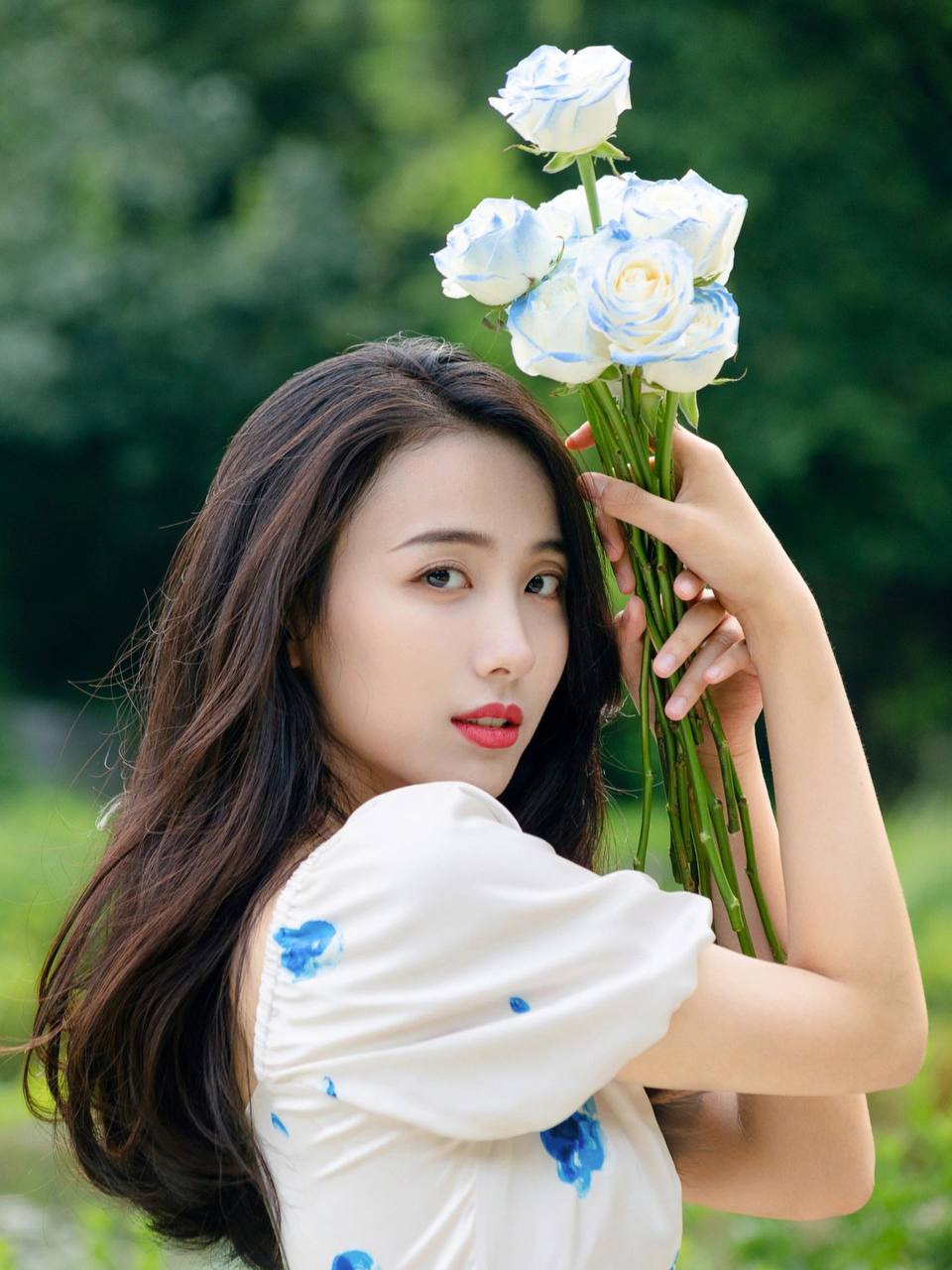 日本无人区码卡3卡4卡区别_婷婷五月六月激情综合色中文字幕_亚洲欧洲av无码专区_黑人上司好猛我好爽中文字幕