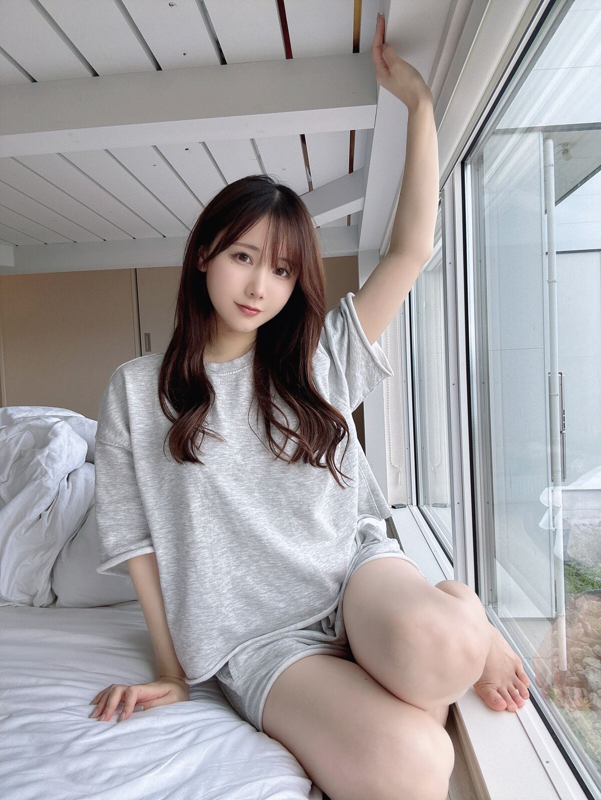 兔子先生挑逗靚妹慾火焚身，开房无套抽插內射1