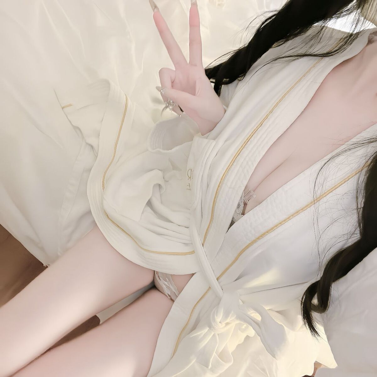 最新更新第一人称射精粉嫩娇小萝丽“不要射里面、排卵期会怀孕的”