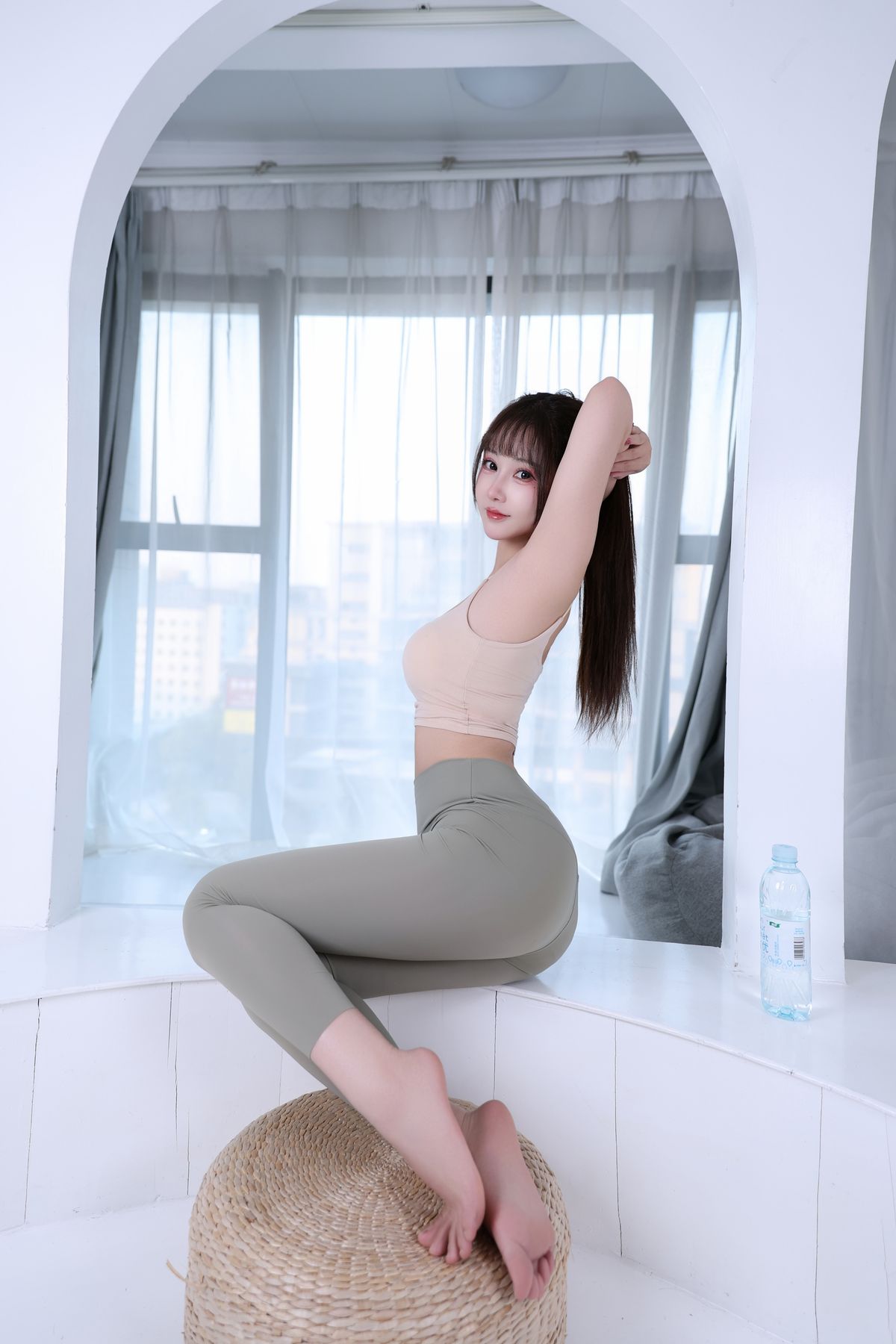 人妻制服师生一区二区三区 - 剧情片手机在线观看