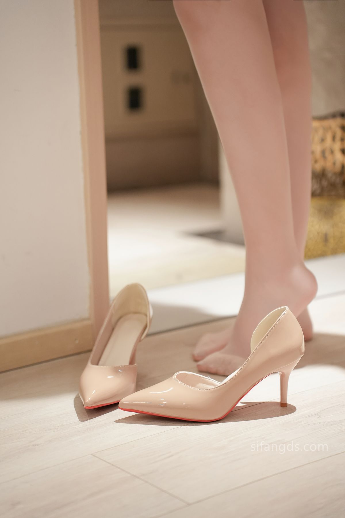 动漫av网站免费观看